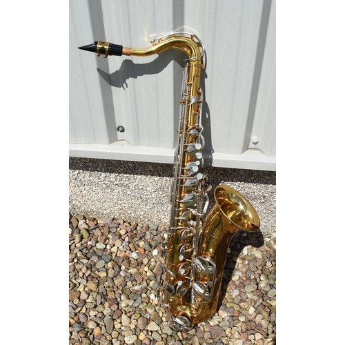 687 - Selmar Bundy II (USA) Brass Tenor Saxophone in Carry Case.