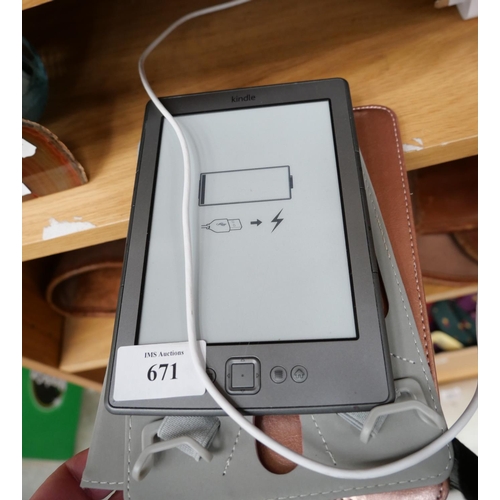 671 - Amazon Kindle