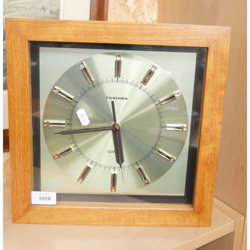 1028 - Vintage Toshiba Quartz Wall Clock.