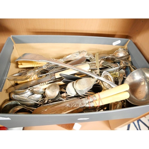 1125 - Box - Assorted Silverplated & Other Cutlery.