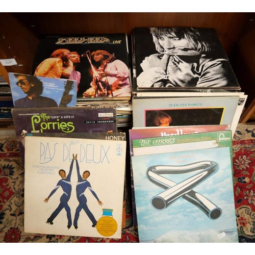 1137 - Collection of LP Records - Bee Gees, Mike Oldfield, Billy Joel, etc.