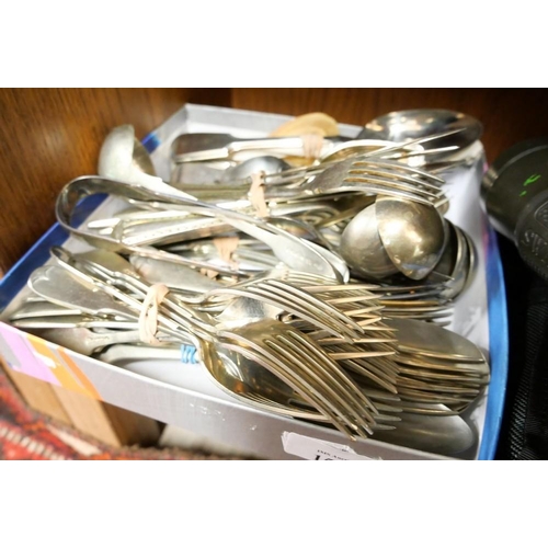 1582 - Collection of Cutlery, Flatware etc.