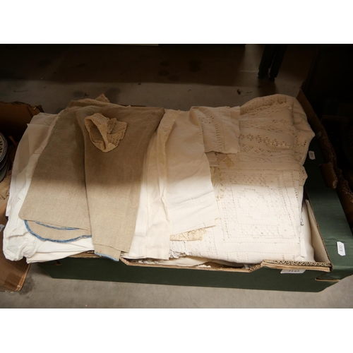 2143 - Box of Assorted Vintage Linen