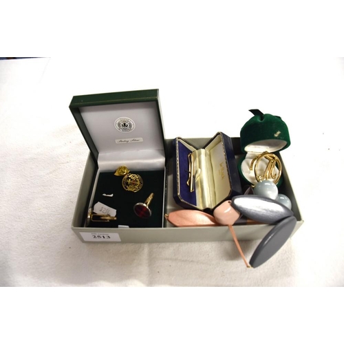 2513 - Box - Assorted Costume Jewellery, Cufflinks, etc