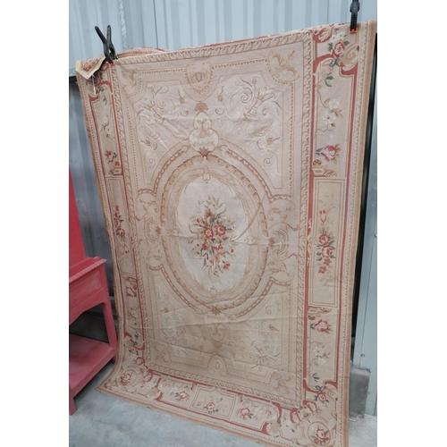 3005 - Wall Hanging  Floral Design. (160cm X 200cm )