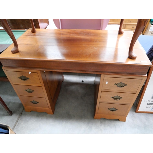 3031 - Mahogany Knee Hole Writing Desk