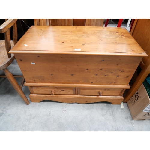 3076 - Pine 2 Drawer Blanket Box