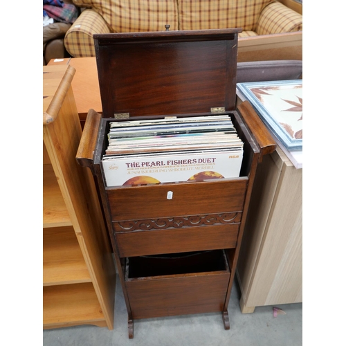 3134 - Mahogany Record Player & Record Contents