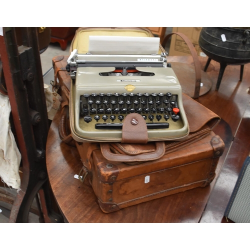 3482 - Vintage Suitcase, Vintage Typewriter and a Bag