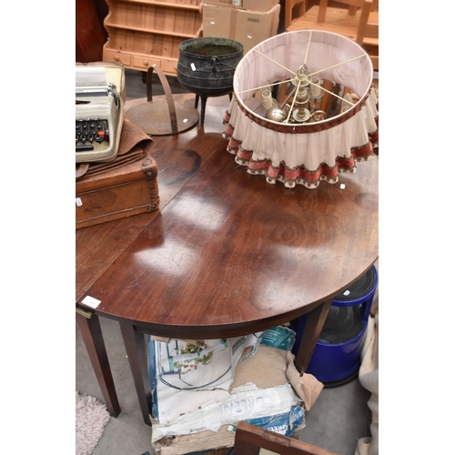 3484 - Mahogany Table