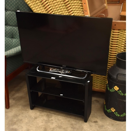 3588 - Jvc 40 Inch Led  TV & Remote  With Glass Stand