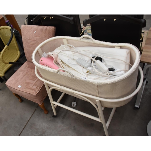 3598 - Children's Crib & Nursing Chair