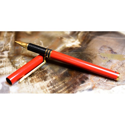 2351 - Montblanc & Ferrari Fountain Pens.
Montblanc Meisterstuck no L 139 G (OBB) on endpiece, 4810 14ct go... 