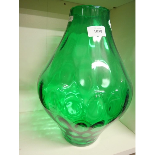 1059 - Large Green Glass Vase.