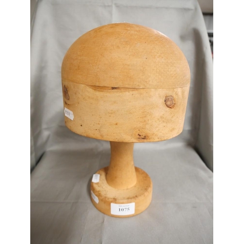 1075 - Vintage Turned Wood Milliners Form.