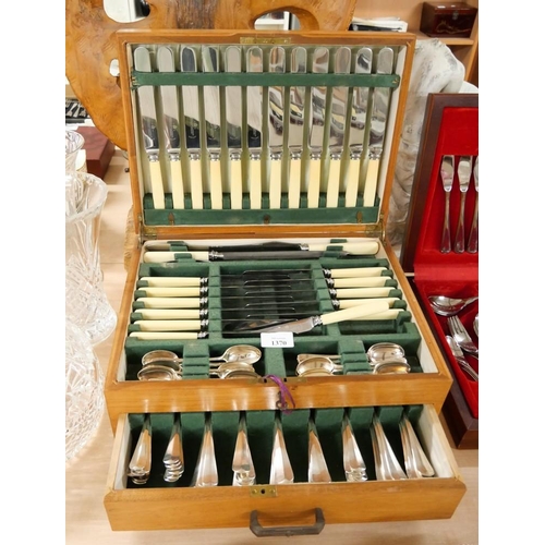 1370 - Vintage Blonde Walnut Canteen of Plated Cutlery by Harrison & Howson Sheffield.