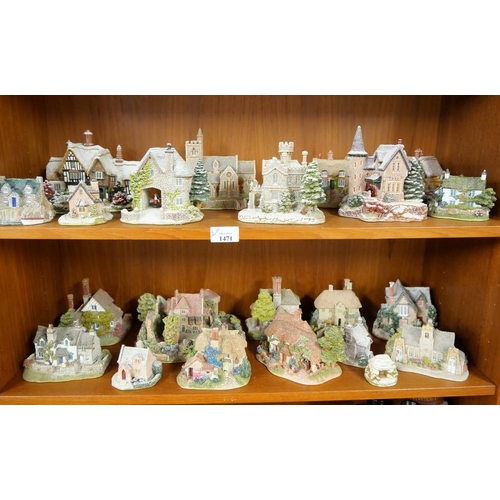 1471 - Large Collection of Lilliput Lane Houses (22 pieces).