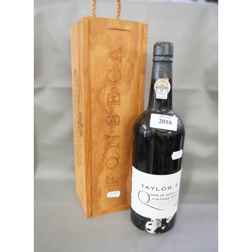 2016 - Bottle Taylors Quinta De Vargellas Vintage Port 1986 & wooden companion Box.