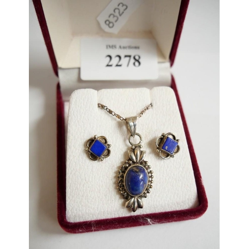 2278 - 925 Silver Pendant & Matching Earrings.