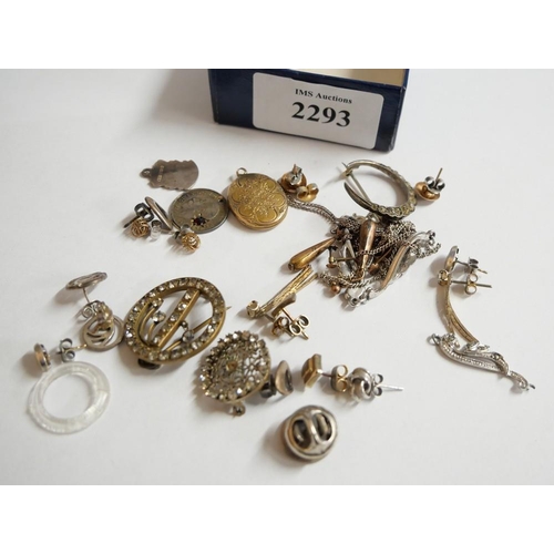 2293 - Small Box - Assorted Brooches, Chains, Pendants etc.