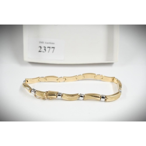 2377 - 9ct Yellow & White Gold Bracelet, approx 8.2g