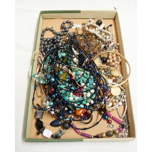 2396 - Box - Assorted Costume Jewellery.