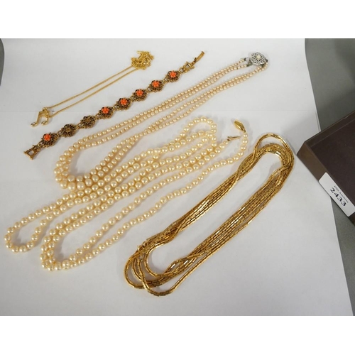 2433 - Box - Gold Plated Necklaces & Simulated Pearl Necklaces.