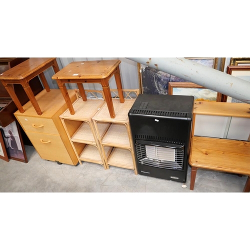 3069 - 3 Side Tables, Gas Fire, Bathroom Cabinet & 2 Bamboo Bedside Cabinets & Power Golf Caddy