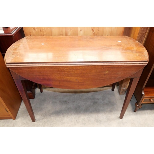 3080 - Edwardian Mahogany Pembroke Table