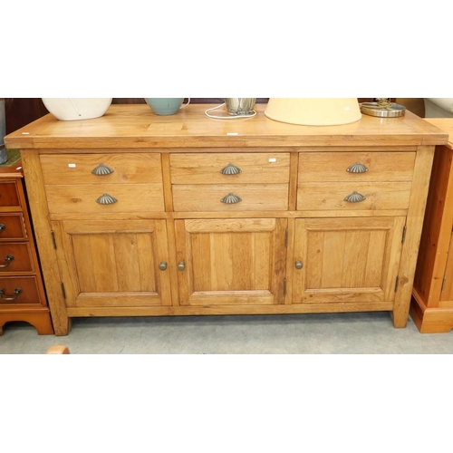 3095 - Heavy Oak 6 over 3 Sideboard