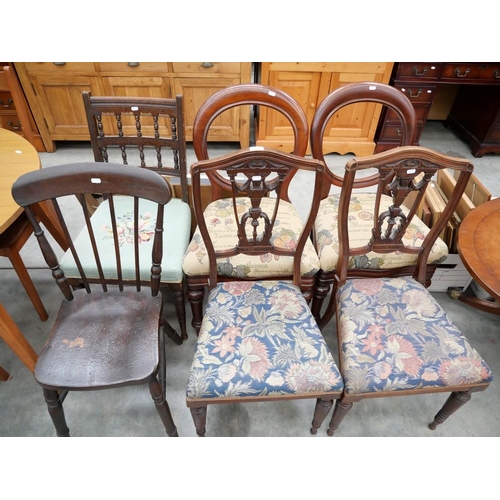 3142 - 6 Assorted Chairs (including Balloon Back)