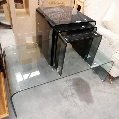 3186 - Moulded Glass Coffee Table & Moulded Smokey Glass Nest of Three Tables