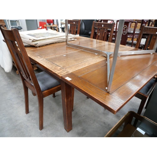 3198 - Oak Pull-Out Dining Table & 4 Chairs