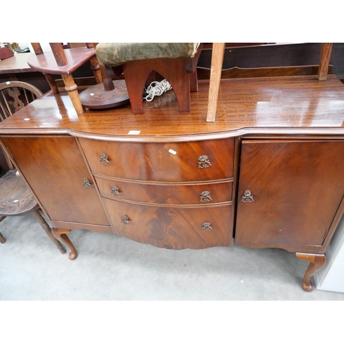 3204 - Mahogany Sideboard, Teak Standard Lamp, 2 Stools & Corner Stand