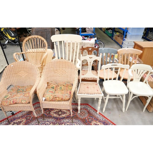 3438 - 11 Assorted Chairs