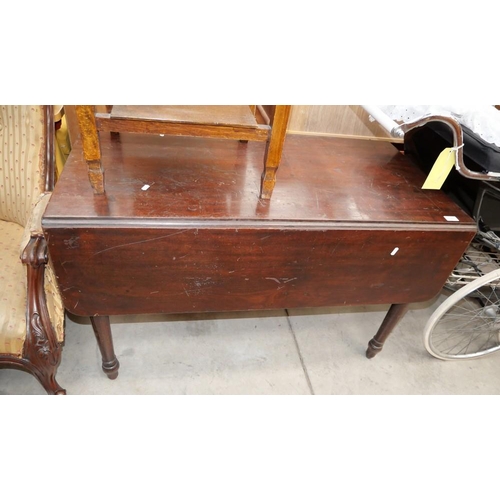 3463 - Mahogany PembrokeTable