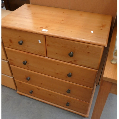 3558 - 2 o 3 Chest of Drawers