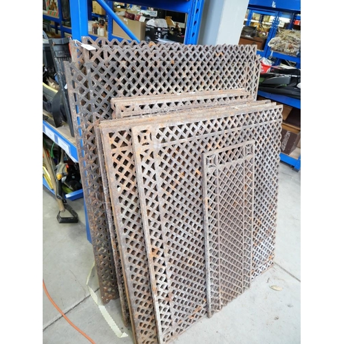 138 - 16 Victorian Cast Iron Grates