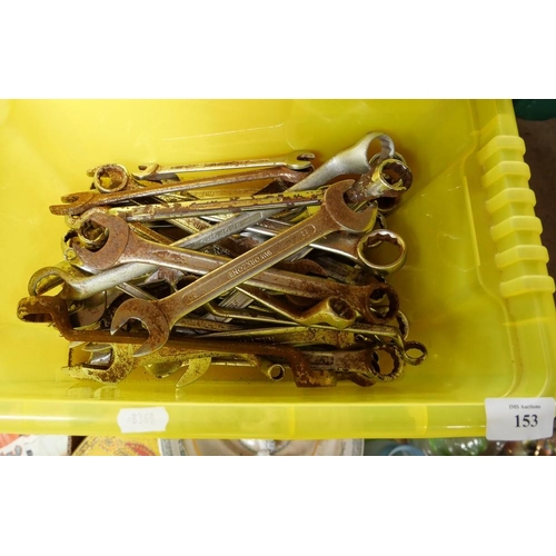 153 - Box-Assorted Open Close End Spanners