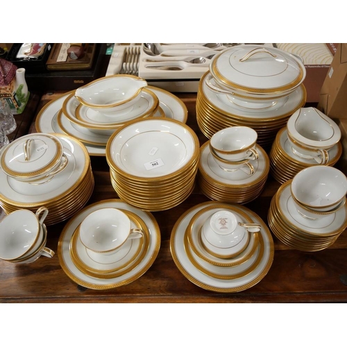 502 - Noritake Goldridge Tea & Dinner Set