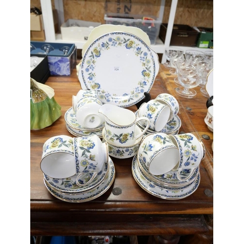 520 - Paragon Comtessa Tea Set