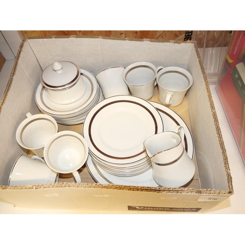 576 - Part Polish Tea Set