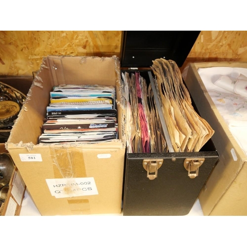 581 - 2 Boxes - Single Records 78,s