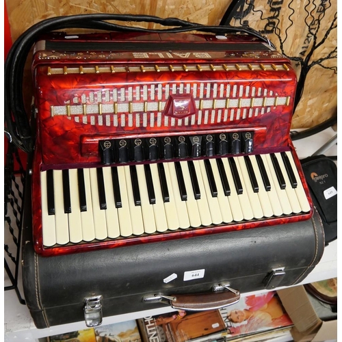 644 - Baile Piano Accordian