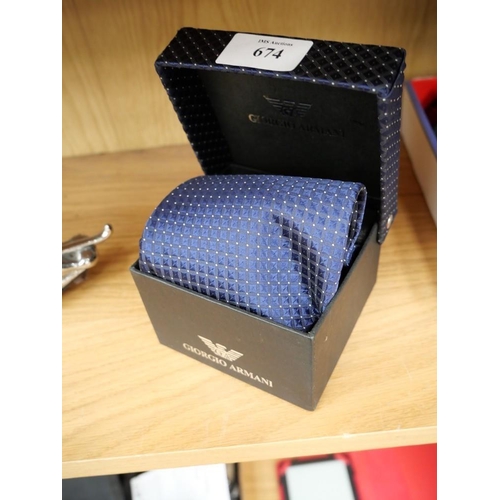 674 - Giorgio Armani Tie & Cufflinks