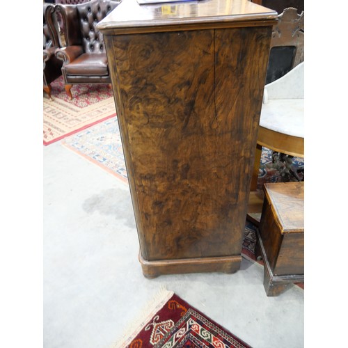 3277 - Victorian Walnut 2 over 3 Drawer Chest