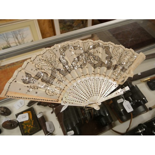 1138 - Collection of Antique & Vintage Fans.