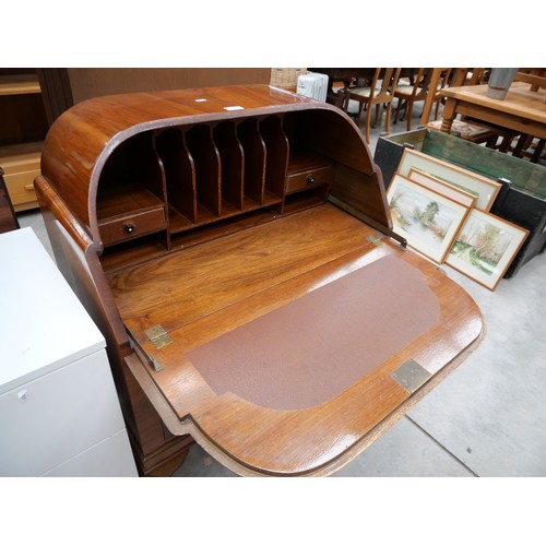 3207 - Walnut Writing Bureau