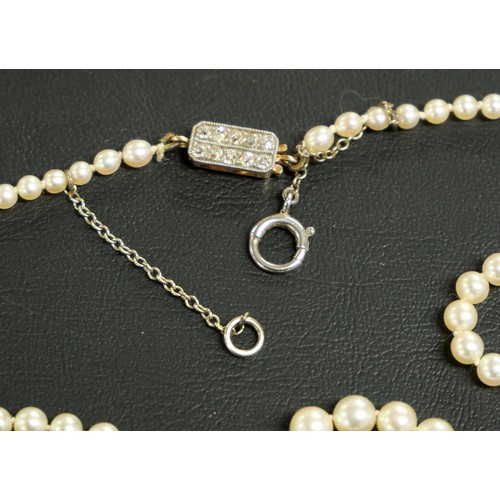 2368 - Baby Pearl Necklace with Diamond Clasp in Fitted Case.