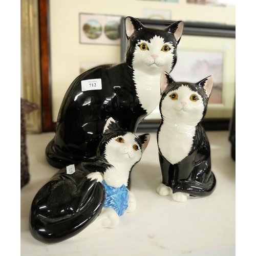 712 - Three Cats & Co Collectors Cats